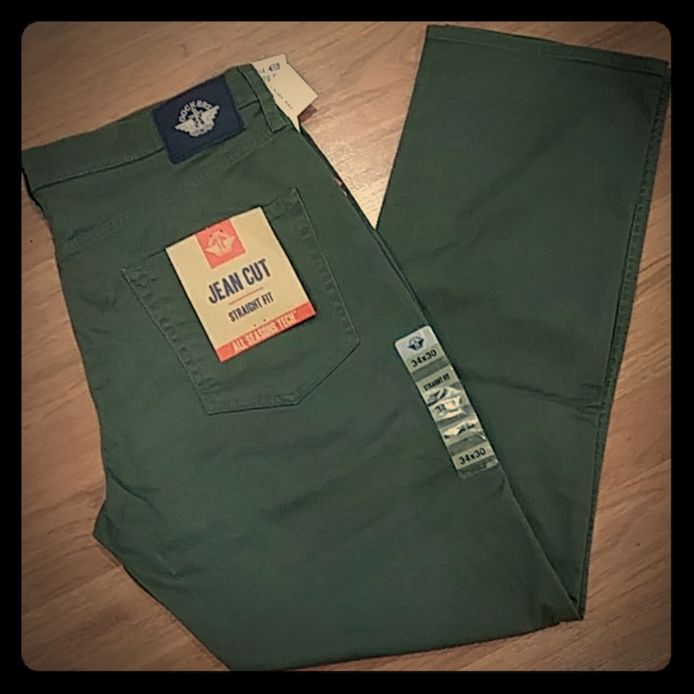 Dockers Straight Fit